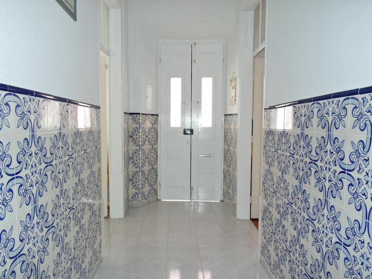 C01 - Blue Door City Apartment Lagos Bagian luar foto