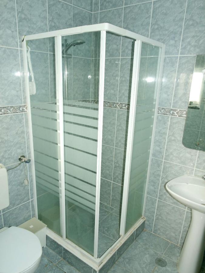C01 - Blue Door City Apartment Lagos Bagian luar foto