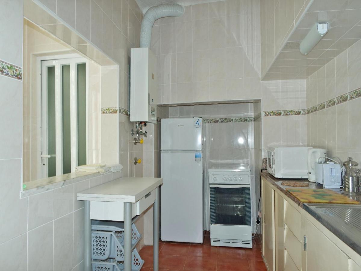 C01 - Blue Door City Apartment Lagos Bagian luar foto